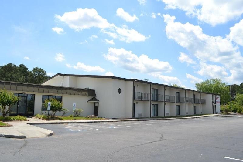 Super 8 By Wyndham Rocky Mount I-95 Exit 145 Hotel Battleboro Luaran gambar